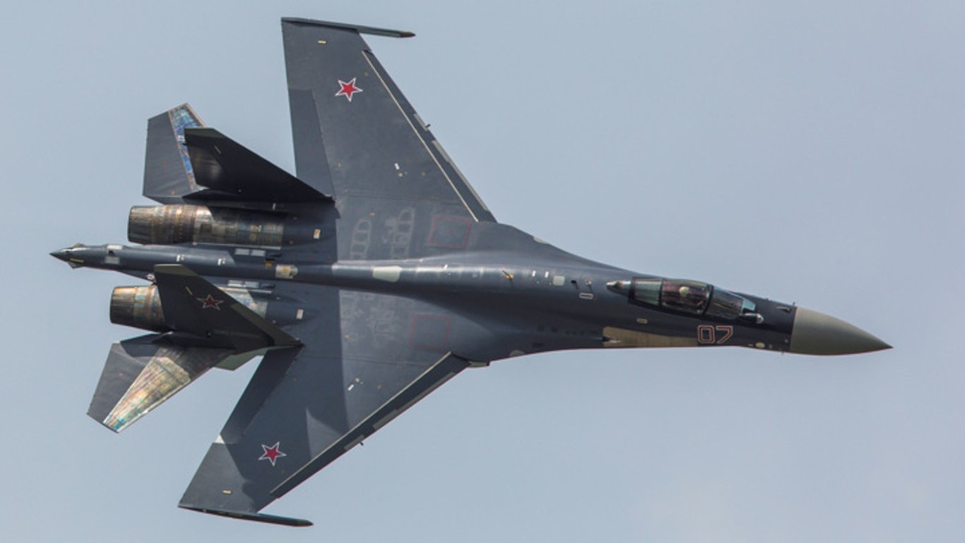 В воздушном бое над Киевом уничтожены два российских истребителя