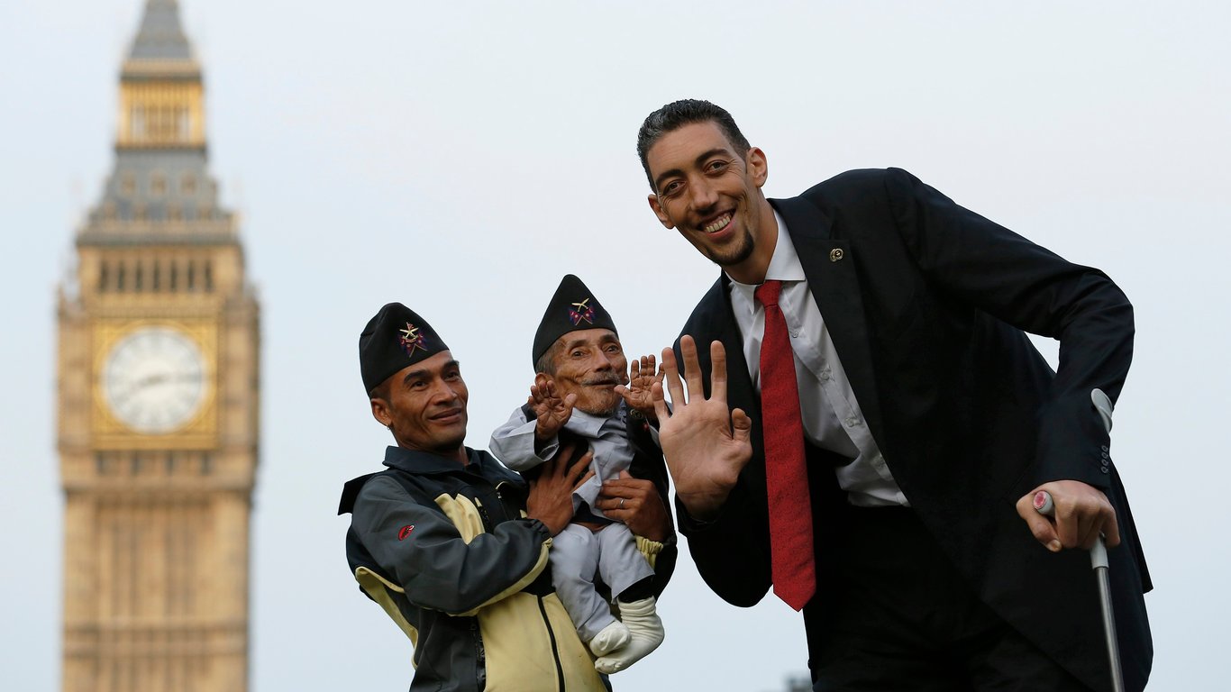 Султан Кесен – самый высокий мужчина в мире – как он выглядит