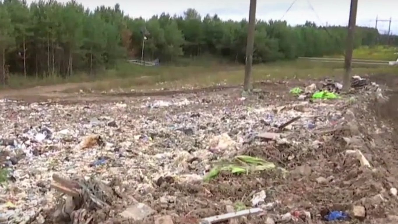 Свалка под Киевом - 20 га мусора в Старых Петровцах