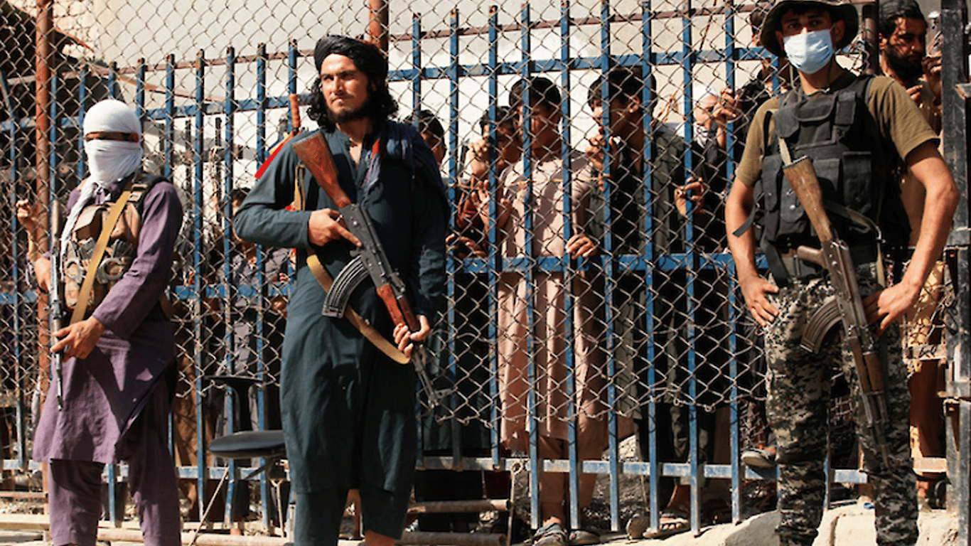 Талибан восстанавливает наказания - публичные казни и ампутации конечностей