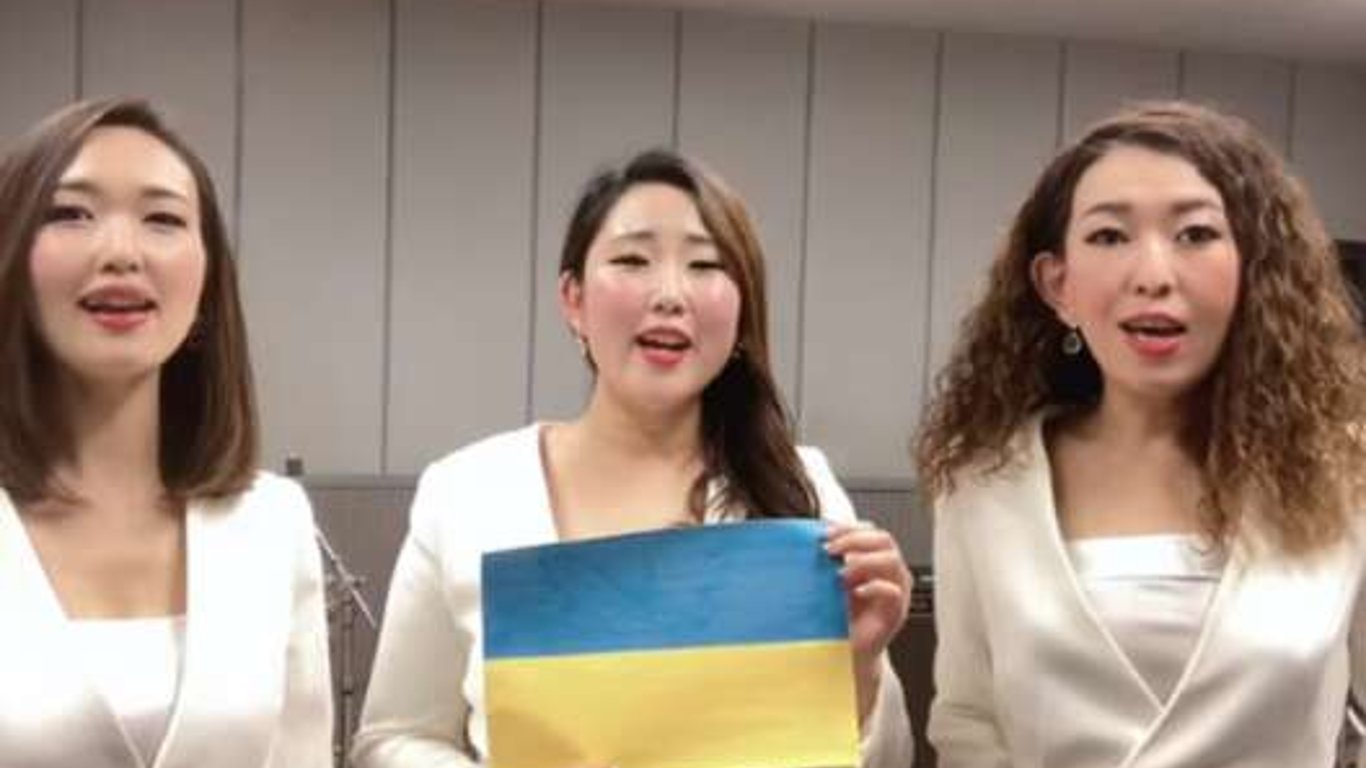 The Yokohama Sisters спела гимн Украины - видео