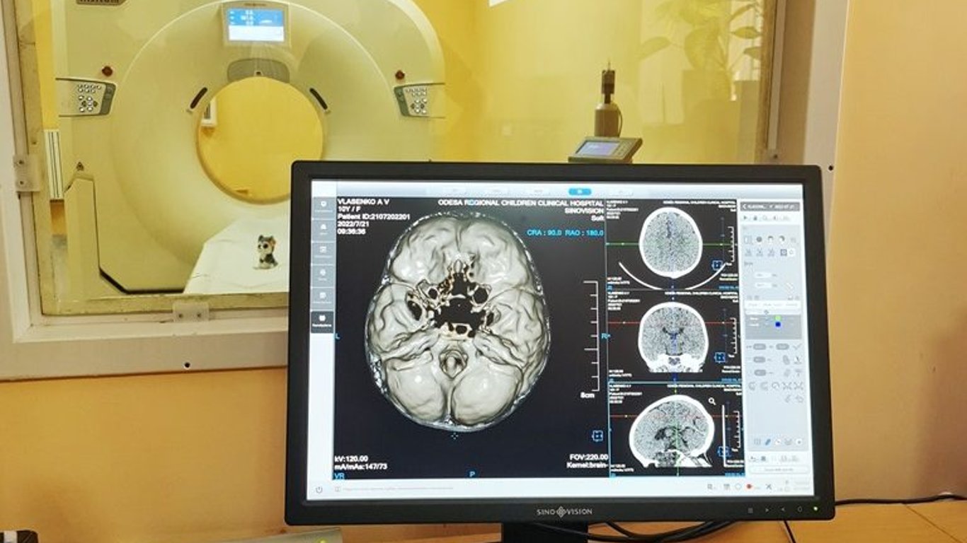В Одеській обласній дитячій лікарні встановили сучасний комп'ютерний томограф