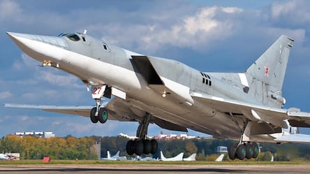 Ту-22М3 або "Людожер": який вигляд має літак, що обстріляв ТЦ в Кременчуці, його характеристики - 285x160
