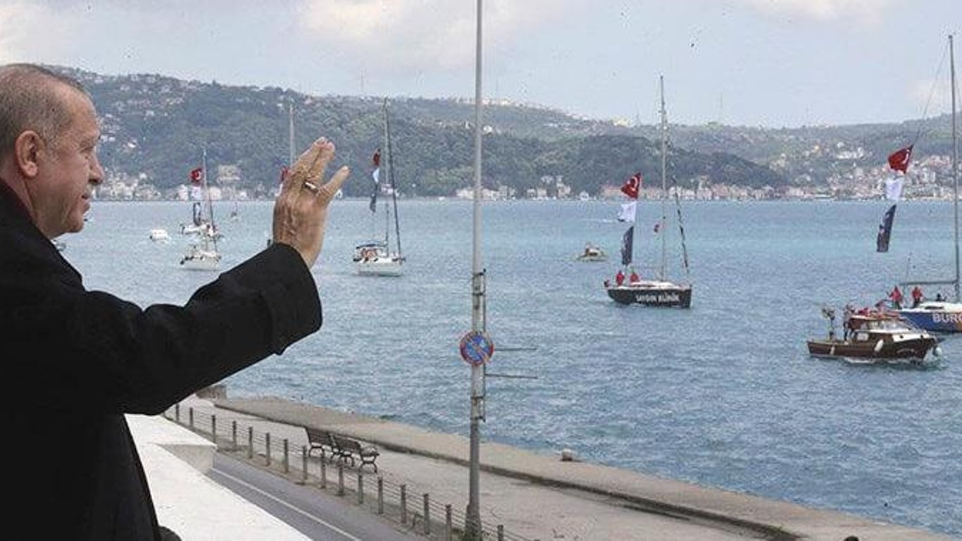 Туреччина вперше за 40 років збільшує плату за проходження Босфору