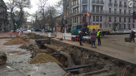 В центре Одессы задерживают ремонт на Осипова: улица до сих пор разрыта. Фото - 285x160