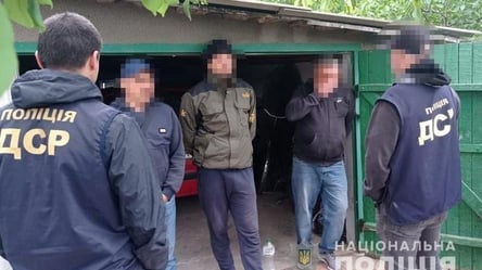 П'ять тисяч доларів за "квиток у човні": в Одесі затримали організатора незаконного переправляння "ухилянтів" - 285x160