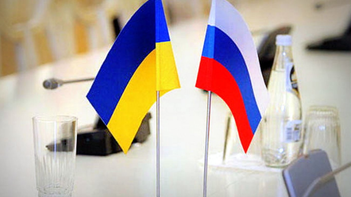 Более половины украинцев поддерживают прямые переговоры с РФ – опрос