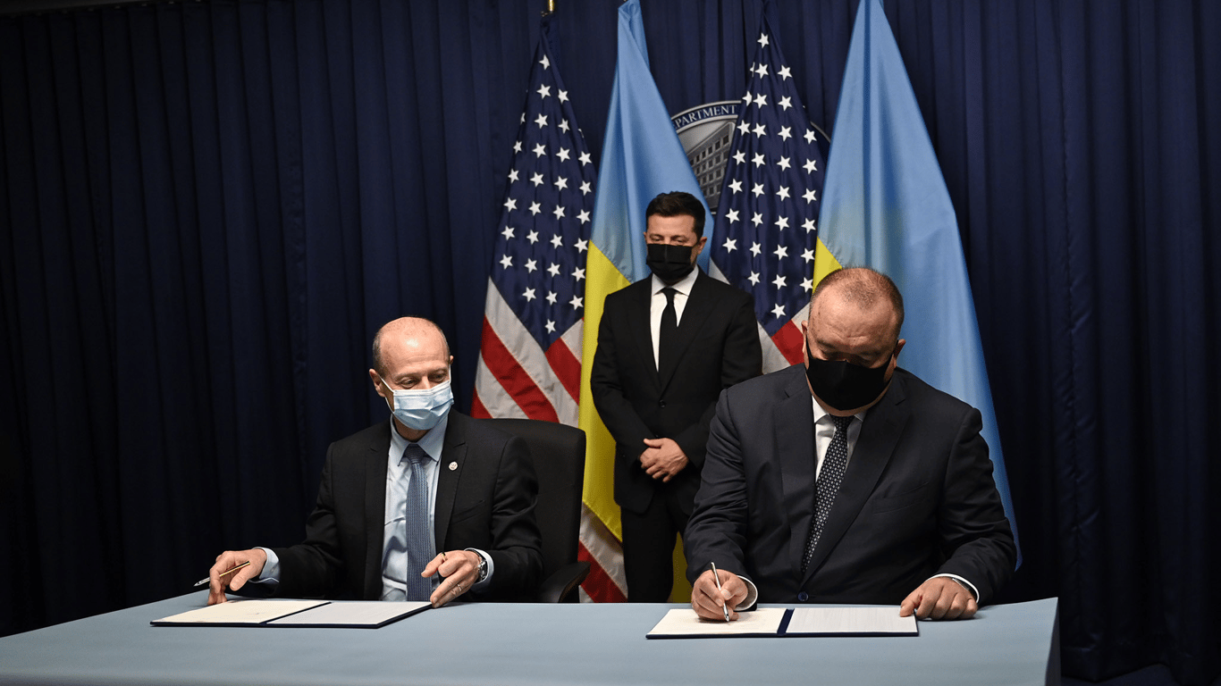 Украина и США договорились о строительстве ядерного реактора на Хмельницкой АЭС