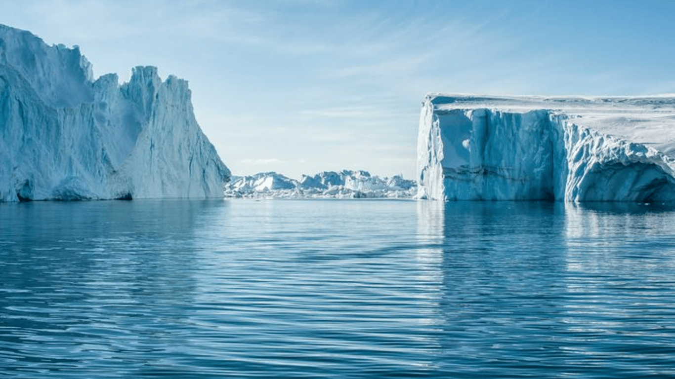 В Гренландии за день растаяло более 8 млрд тонн льда