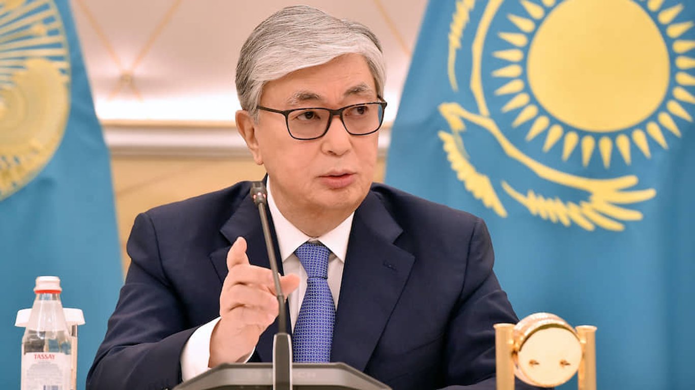 В Казахстан можуть направити миротворців з Білорусі та Росії