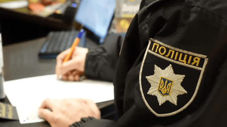 "Де в законі написано?": у Хмельницькому патрульний відмовився розмовляти українською. Відео - 285x160