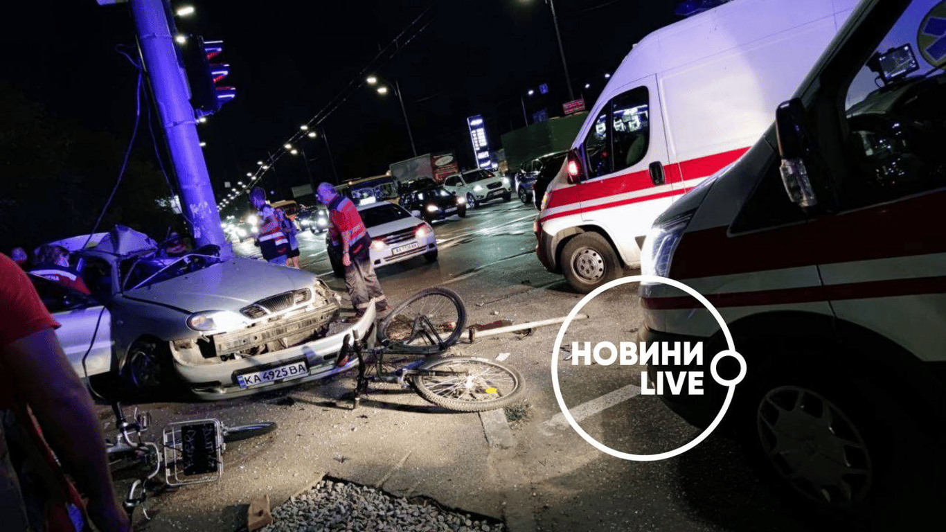 В Киеве произошло смертельное ДТП на перекрестке Крайняя / Братиславская
