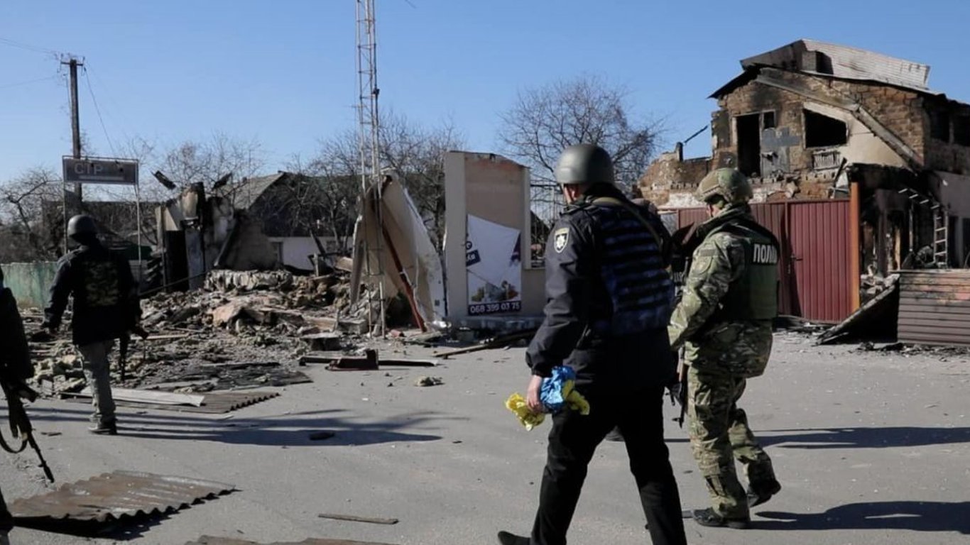 На Київщині у селі Макарів виявили 132 розстріляних мирних мешканців
