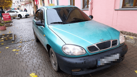 В центрі Одеси 17-річний юнак викрав авто і влаштував перегони з патрульними - 285x160