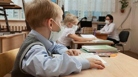 В школах Одессы на карантин из-за COVID-19 закрыли 28 классов - 285x160