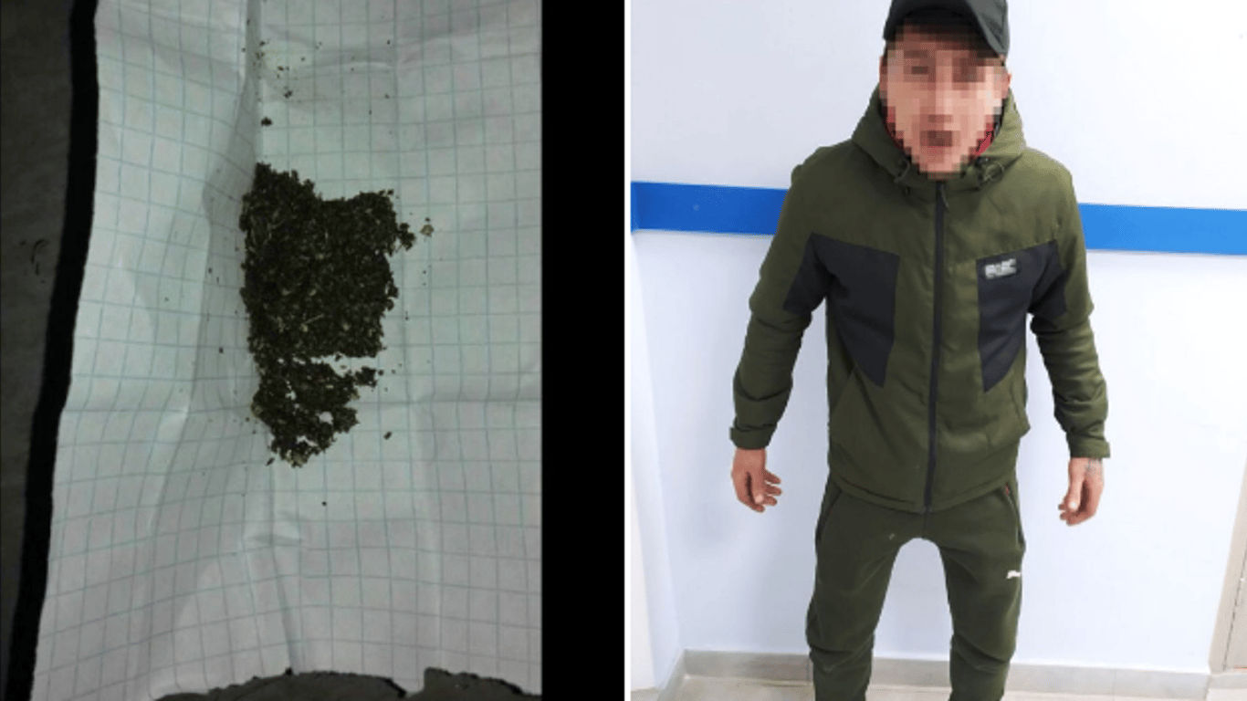 В Одессе анонимы помогли задержать мужчину с наркотиками на детплощадке