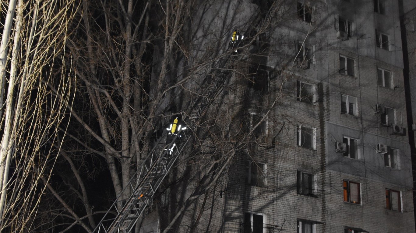 В Одесі під час пожежі в багатоповерхівці евакуювали 40 осіб