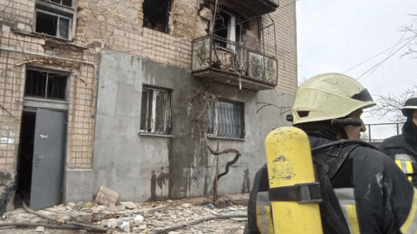 В Одесі почали ремонтувати будинок на Хутірській, де стався вибух
