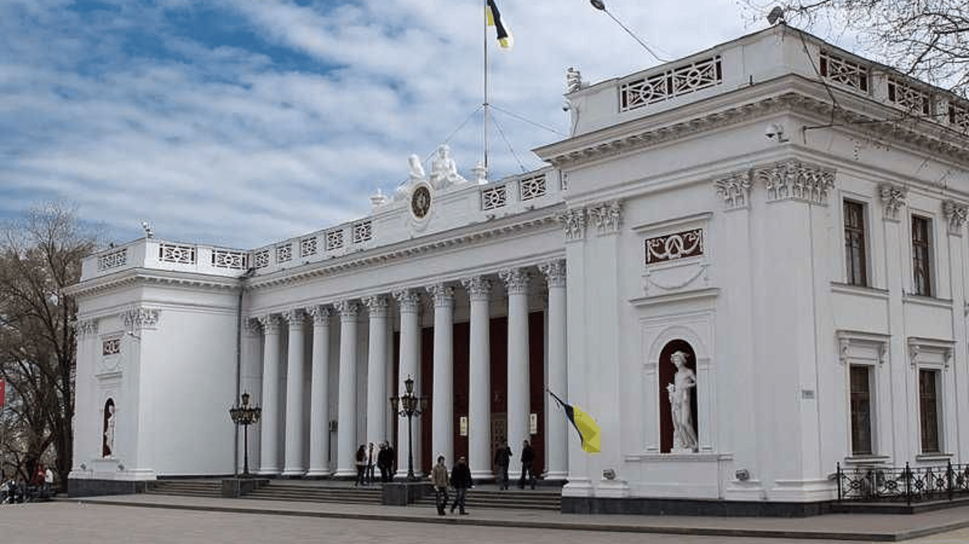 В Одесі нагляд за реконструкцією мерії довірили комунальникам без аукціону