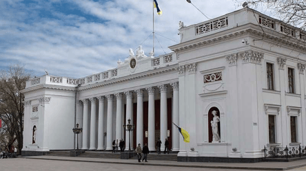 В Одесі нагляд за реконструкцією мерії довірили комунальникам без аукціону - 285x160
