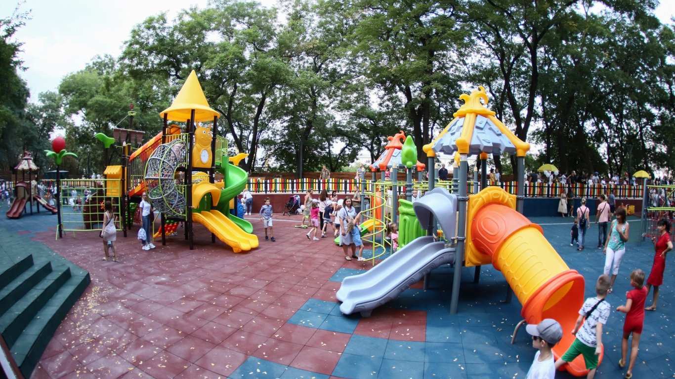 В Одессе отремонтируют 6 детских площадок