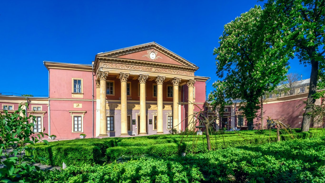 В Одессе рядом с Художественным музеем планируют построить АЗС