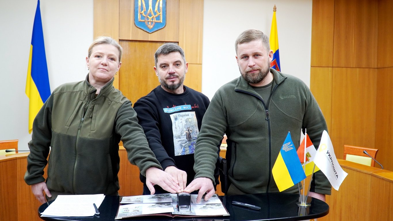 В Одесі відбулося урочисте погашення марок на честь Дня Зсбройних Сил України