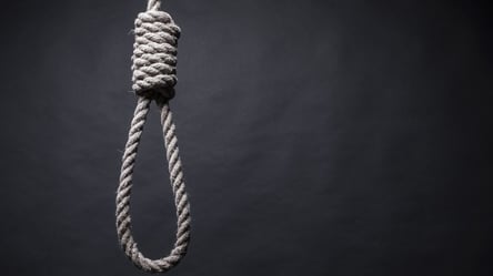 В Одесі врятували чоловіка від спроби самогубства: його знайшли на дереві з мотузкою - 285x160