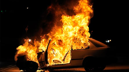 В Одессе во время зарядки загорелся автомобиль Chevrolet Volt. Видео - 285x160