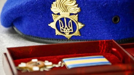 "За мужність": на Одещині родина солдата отримала державну нагороду - 285x160