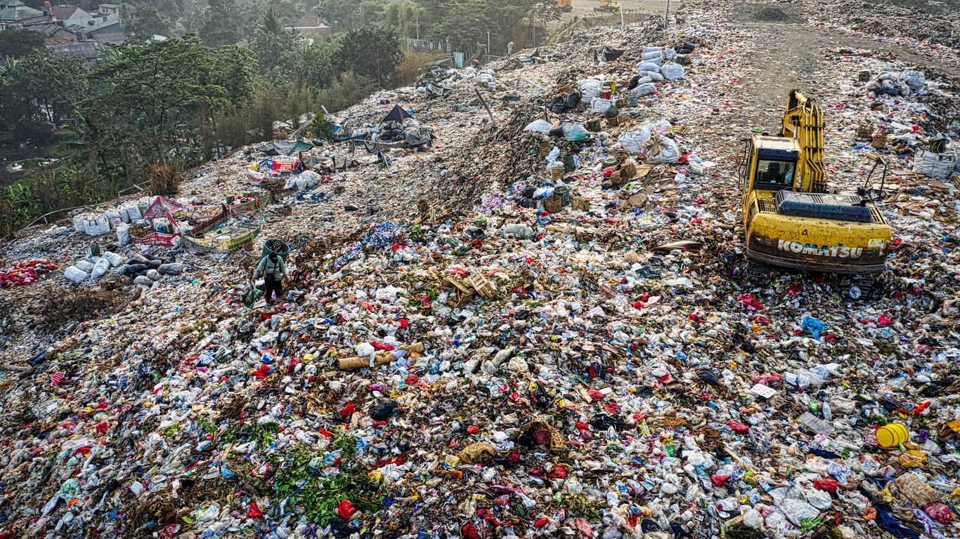 На Одещині сміттєзвалища переповнені та не відповідають екологічним нормам