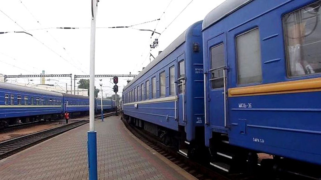 В поезде Одесса-Перемышль обнаружили сигаретную контрабанду