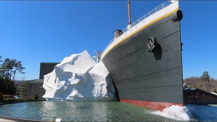 У США в музеї Титаніка відколовся айсберг: постраждало троє відвідувачів - 285x160