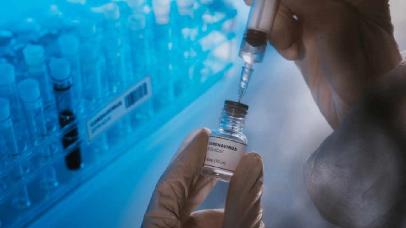 В Украине будут испытывать новые вакцины от коронавируса