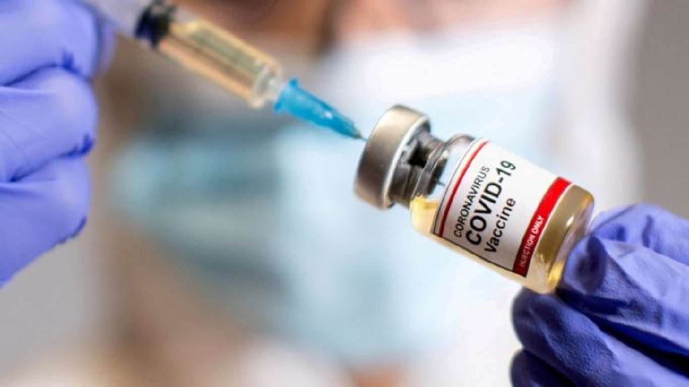 В Україні схвалили план вакцинації населення від COVID-19 на 2022 рік