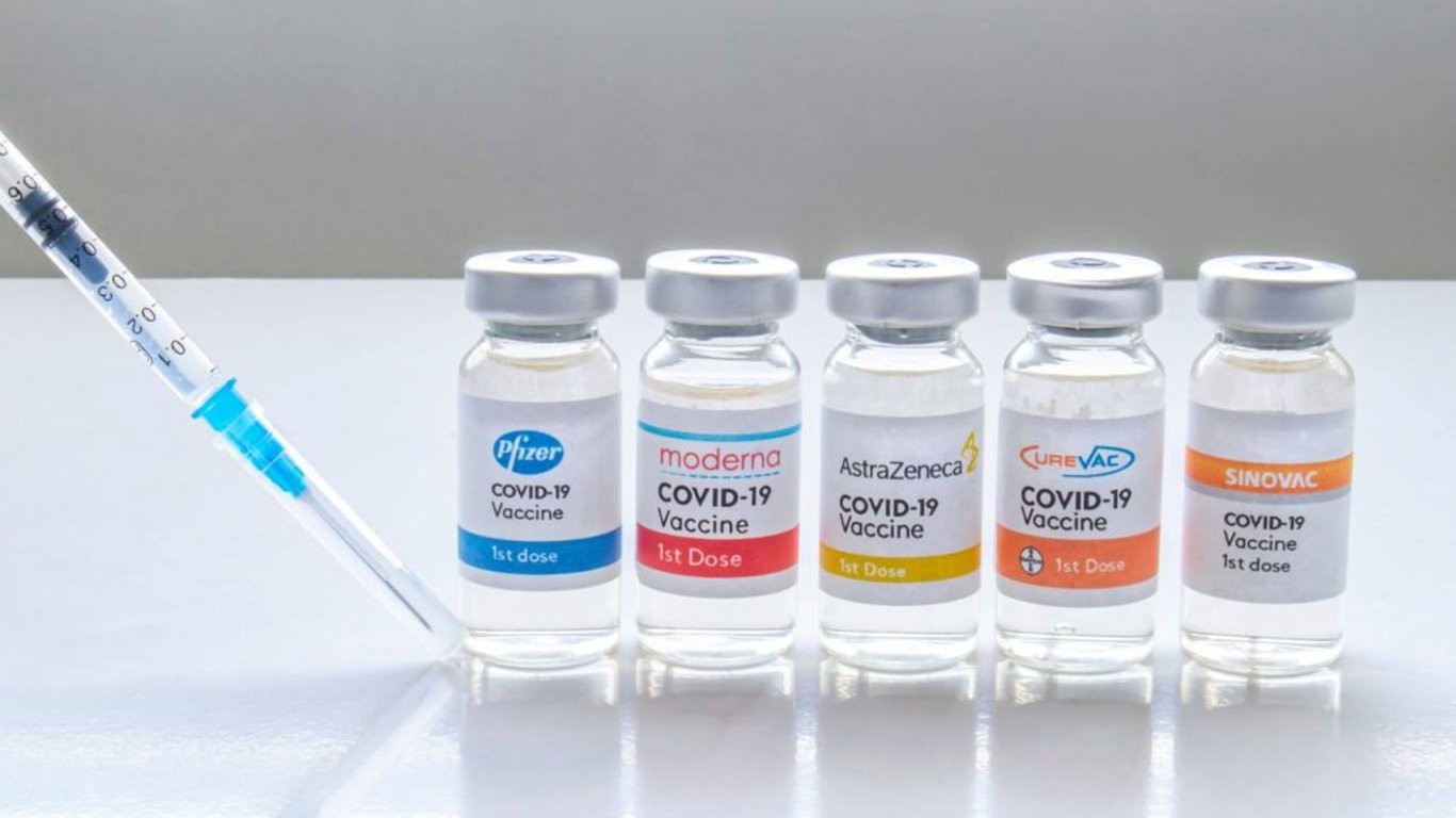 В Украине изменили схемы сочетания различных вакцин от COVID-19
