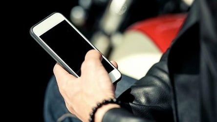 В Вознесенске российские оккупанты отобрали мобильные телефоны у заместителя мэра и еще ряда чиновников - 285x160