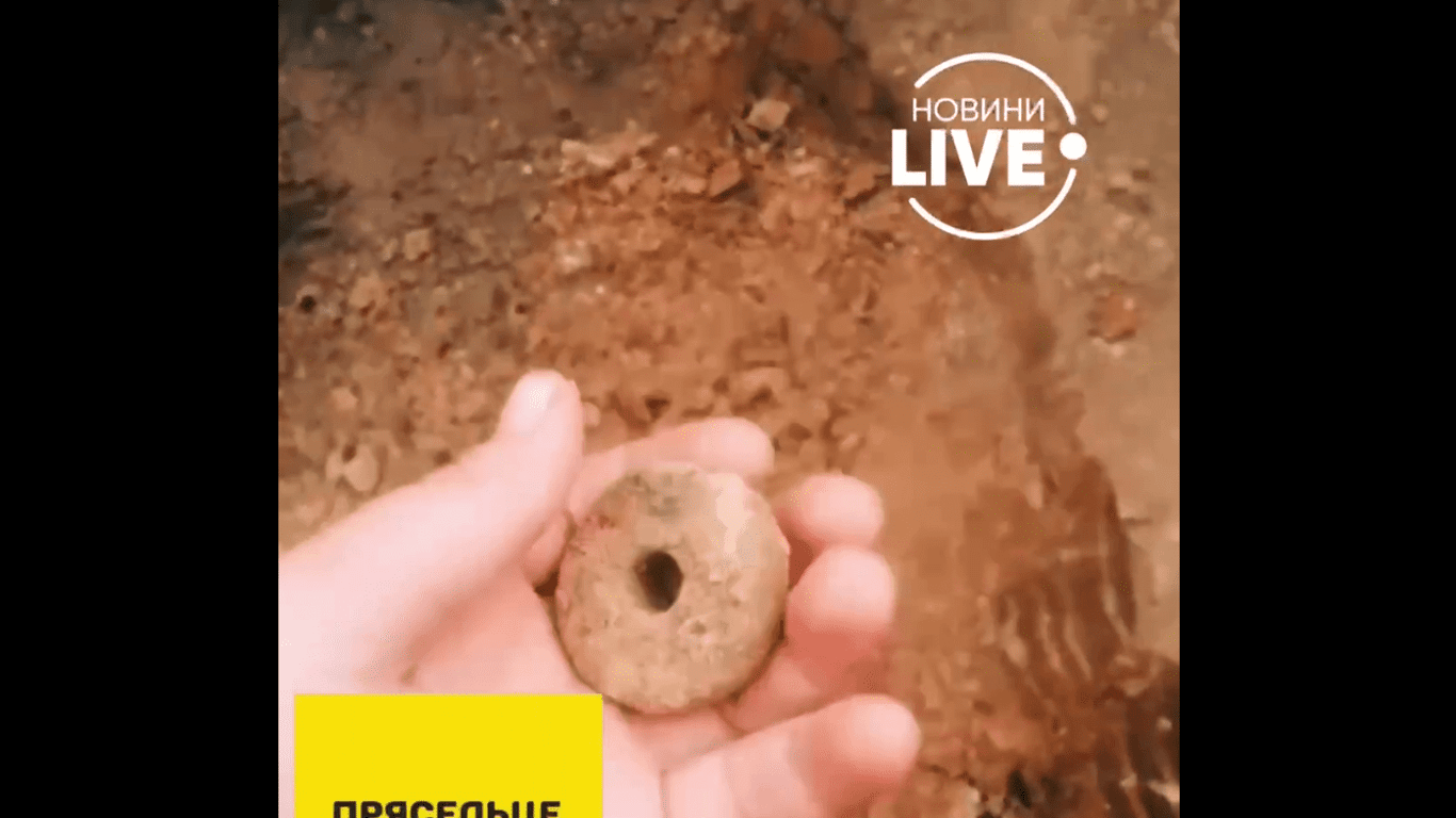 Рыли землянку, вырыли артефакты: в Винницкой области нашли следы культур XI-XII века