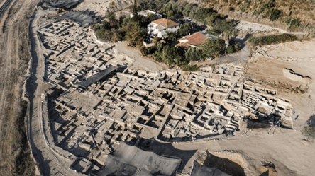 В Ізраїлі археологи розкопали найбільший в світі винний завод, якому 1500 років - 285x160
