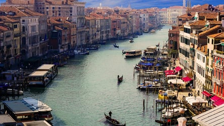 Дивовижні розкопки: у Венеції під водою знайшли давньоримську дорогу - 285x160