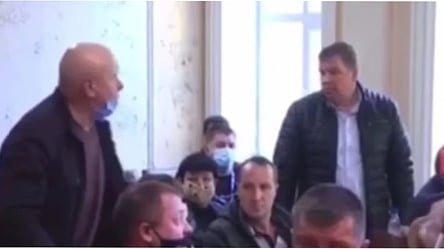 "Чем тот АТОшник лучше меня?": в Подольском горсовете чиновник возмутился раздачей земли ветеранам АТО - 285x160