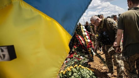 З чотирма загиблими воїнами одеської бригади попрощалися на Київщині та Харківщині - 285x160