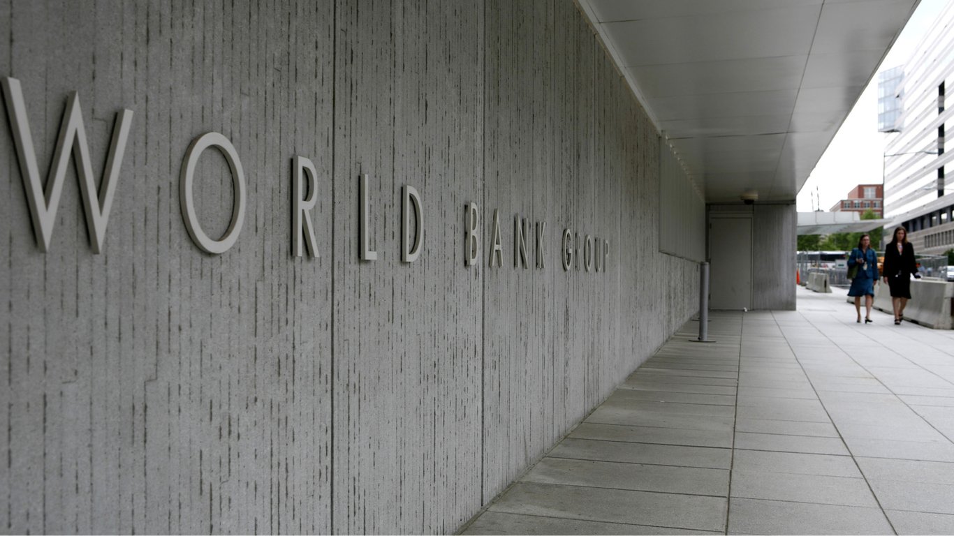 Інвестиції під час війни — Світовий банк виділить 2 млрд доларів Україні
