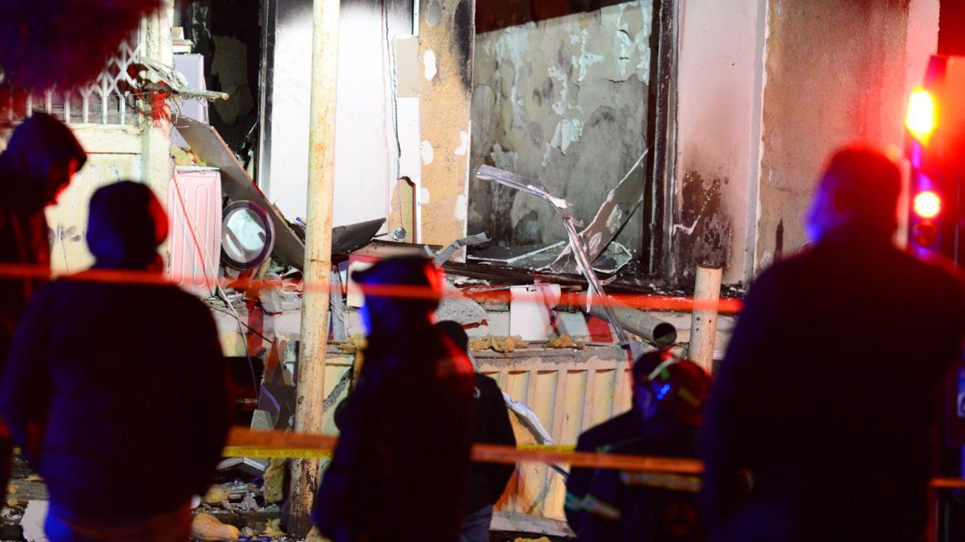 В Тбилиси в доме произошел взрыв - есть пострадавшие