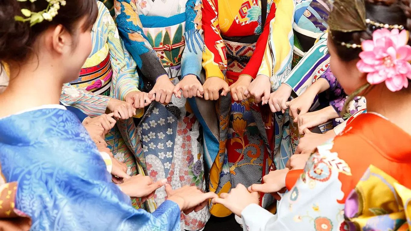 Олимпиада в Токио: японские дизайнеры создали кимоно для Украины. Фото