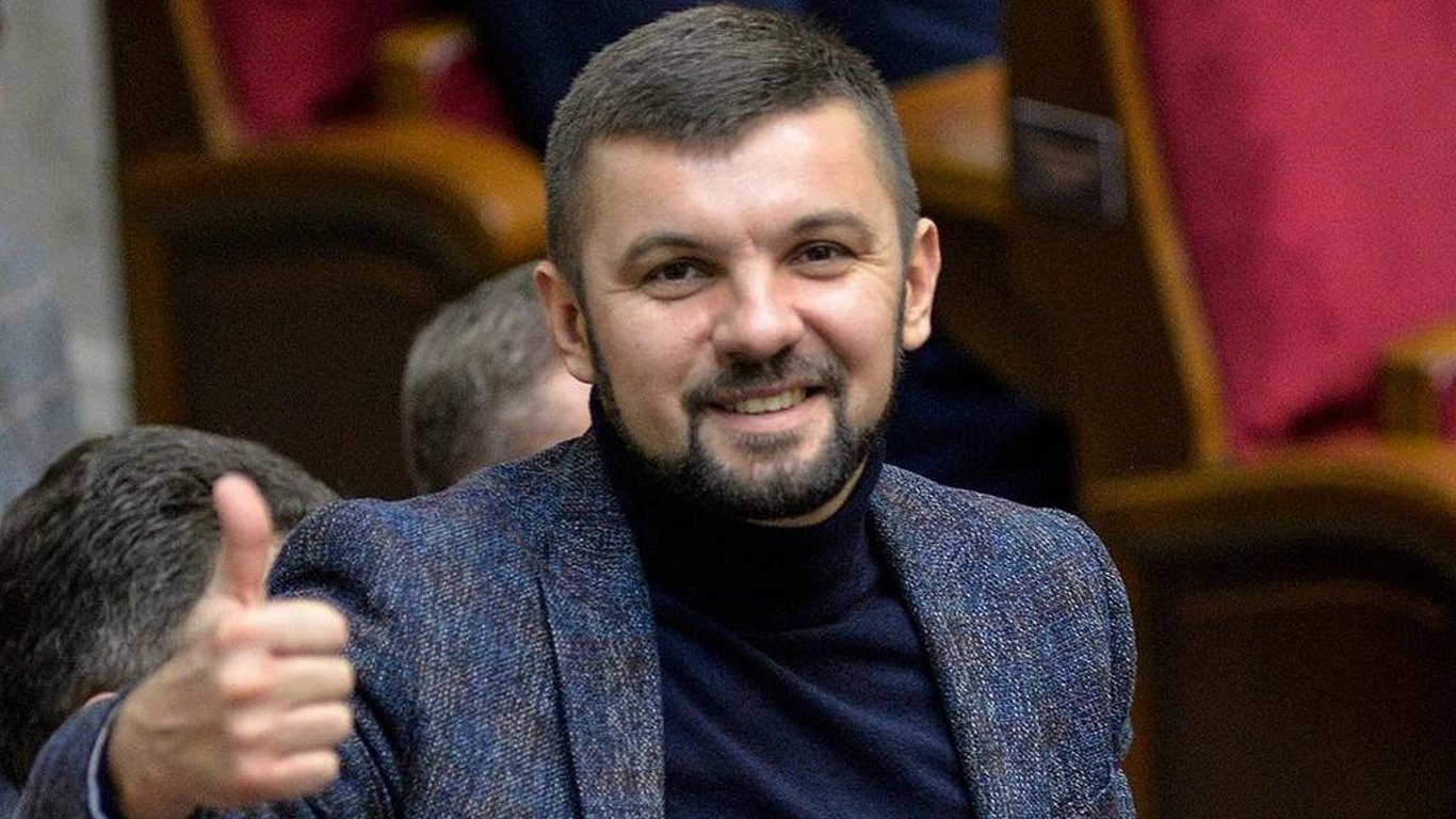 Драка в Верховной Раде - народный депутат Игорь Гузь подрался с охраной