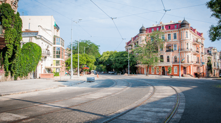 Як виглядала вулиця Преображенська у довоєнні часи: у мережі з'явилися історичні фото - 285x160
