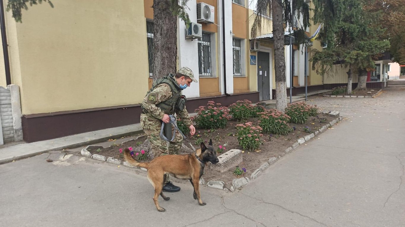 Заминировании на Харьковщине - полиция задержала пьяного псевдоминера