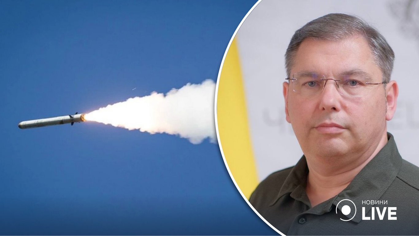 В Черновицкой области самолетом сбили ракету 22 октября