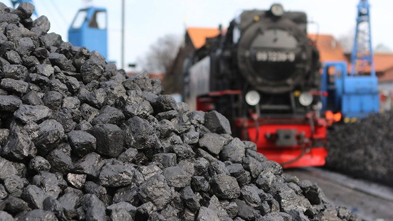 Шмигаль рассказал, хватит ли Украине угля на отопительный сезон